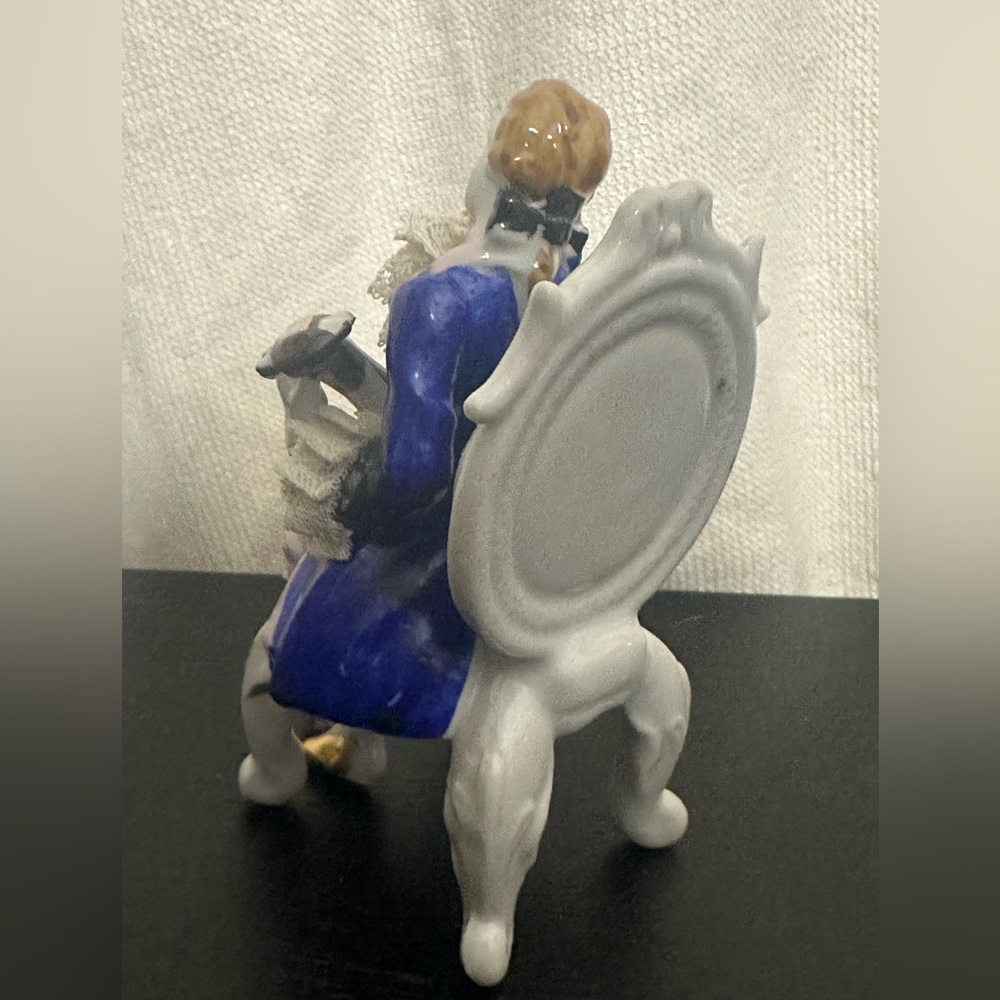 Vintage Dresden Reproduction Victorian Man Playing Qatar Porcelain - Picture 8 of 13